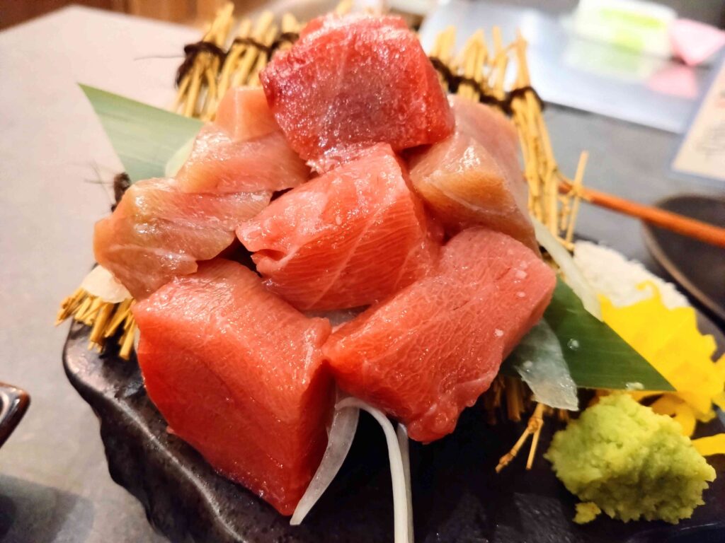 まぐろぶつ